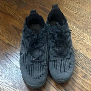 Men's Nike Vapormax  Black Mesh Sneakers size 10